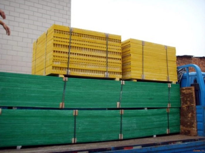 Tấm lót sàn kháng hóa chất sợi thủy tinh FRP grating - Giải pháp bền vững cho mọi công trình công nghiệp