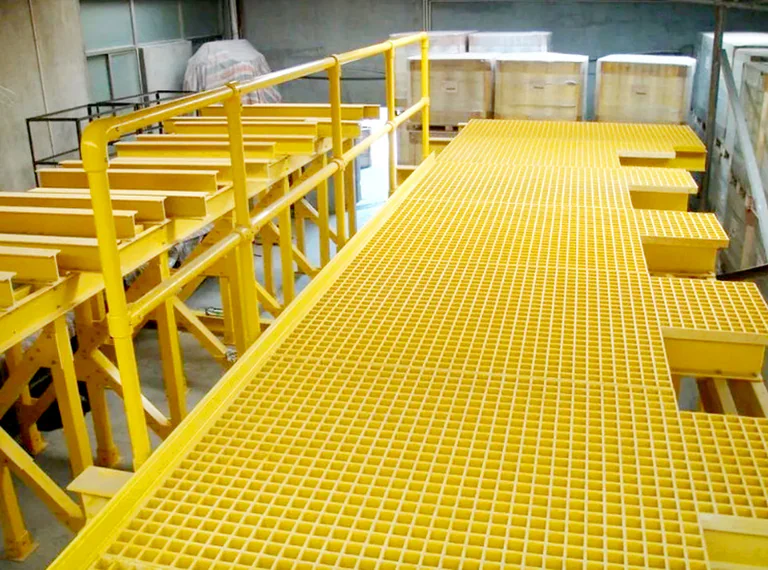Phân phối lắp ráp sàn composite nhà máy toàn quốc