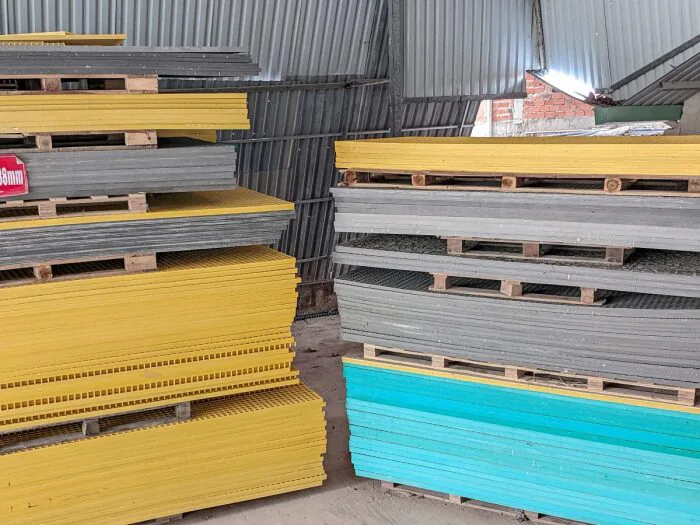 Tính Năng Và Ưu Điểm Của Sàn Grating Composite - Giải Pháp Hiện Đại Cho Môi Trường Công Nghiệp Và Xây Dựng